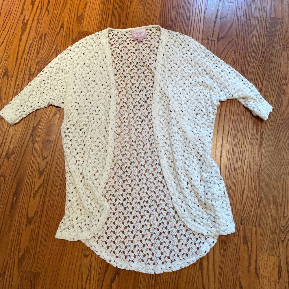 White beach cover up